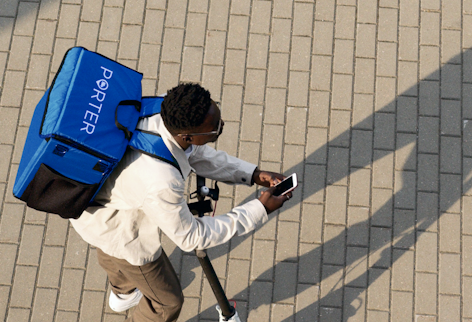 A man holding a lan cable